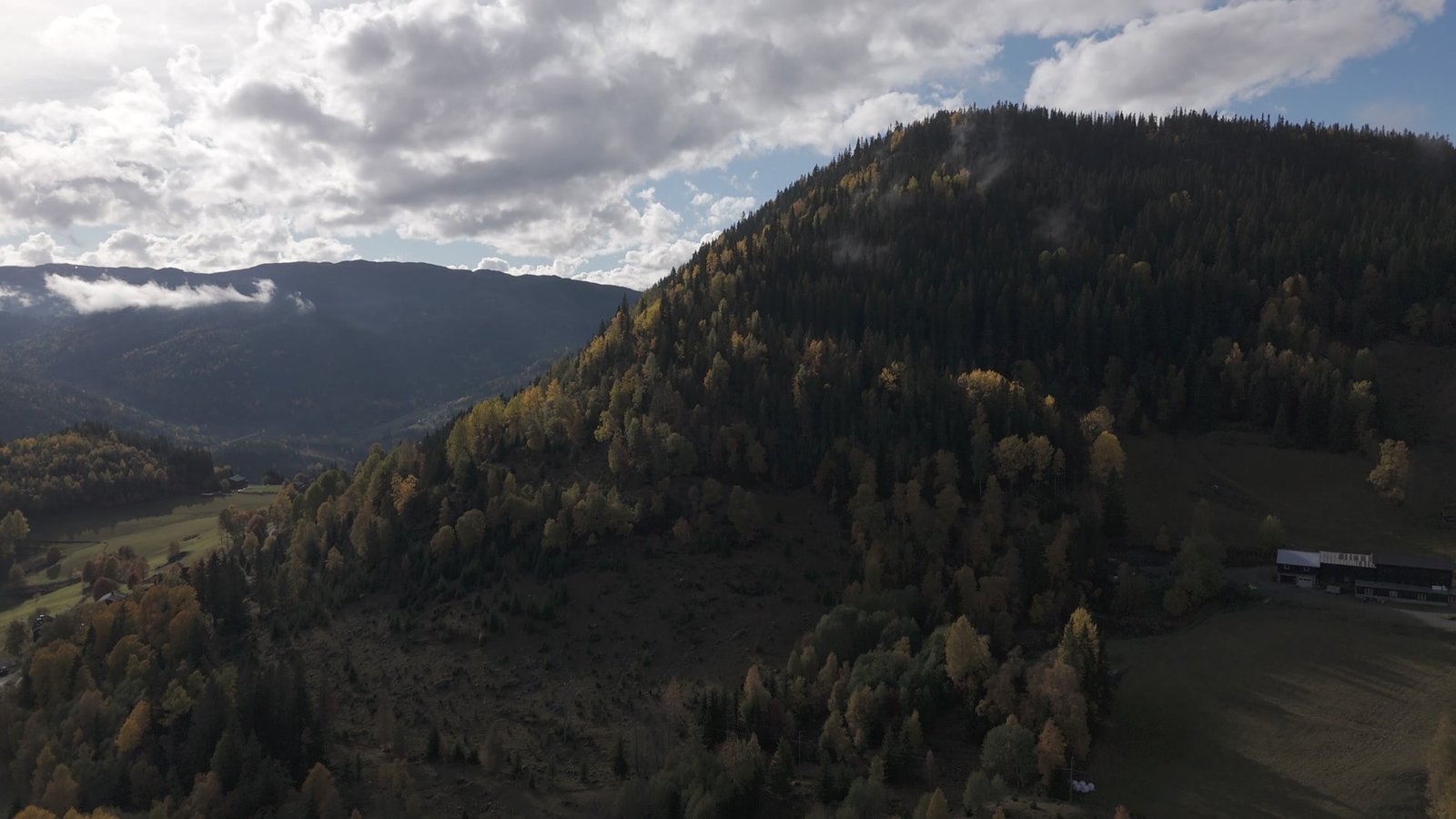 Autumn hillside, Eggedal